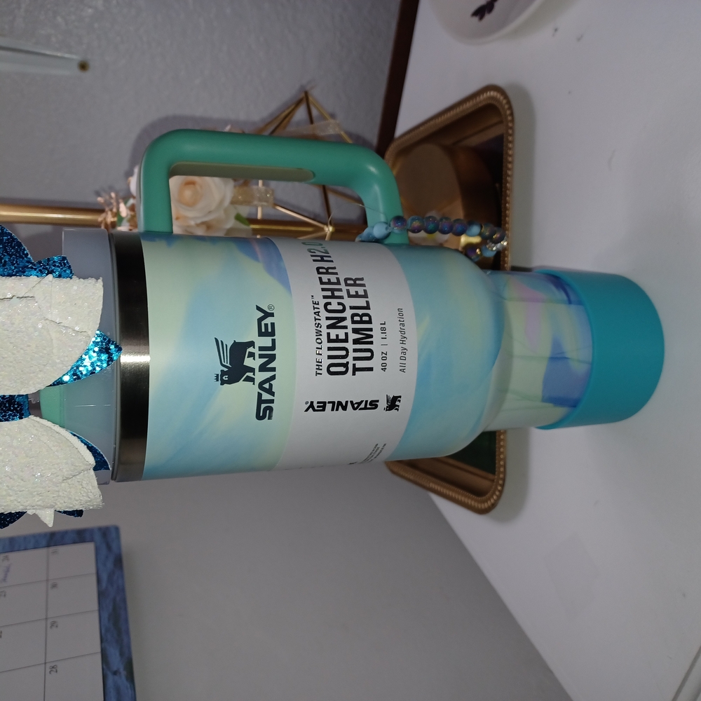 Stanley Quencher Tumbler in Blue and White